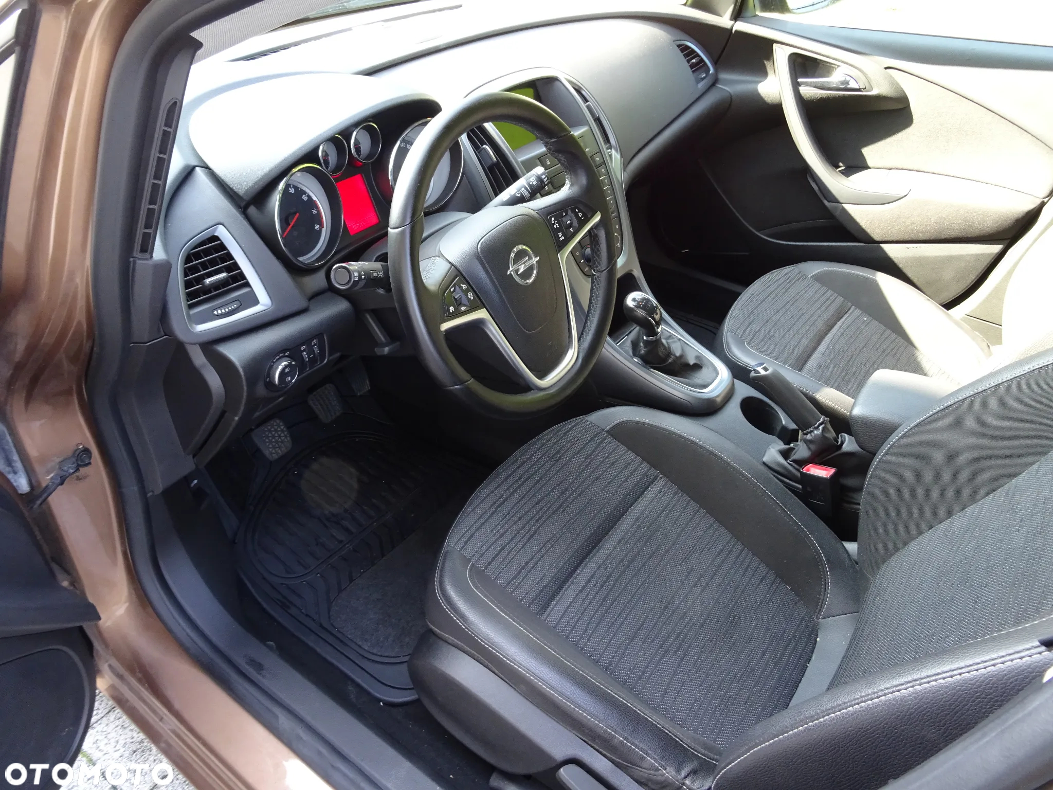 Opel Astra 1.4 Turbo Selection - 10