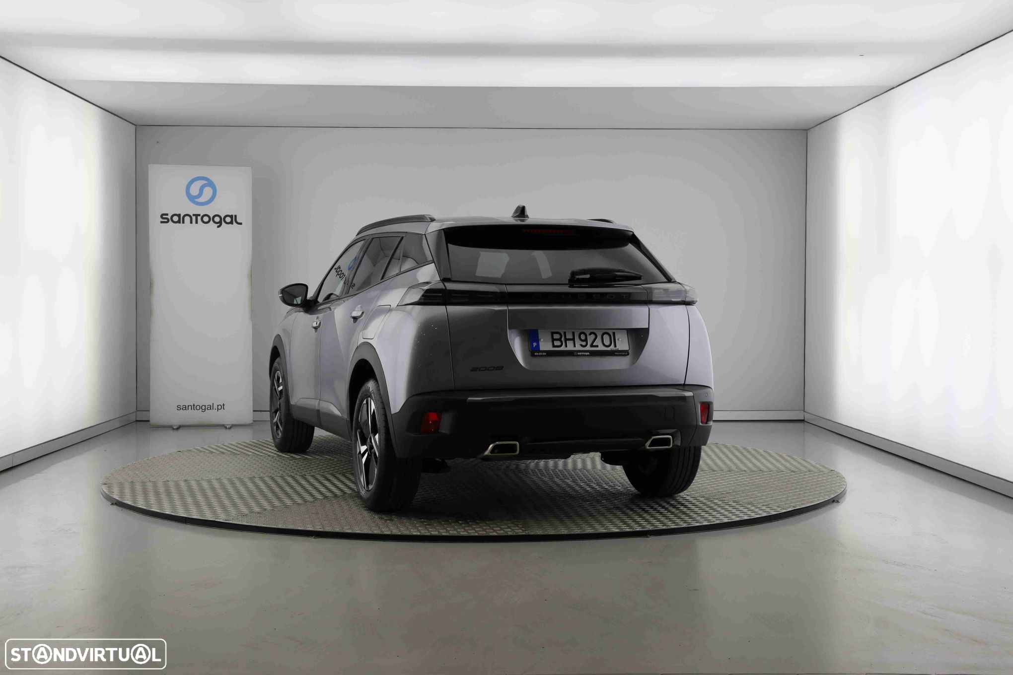 Peugeot 2008 1.2 PureTech Allure EAT8 - 4
