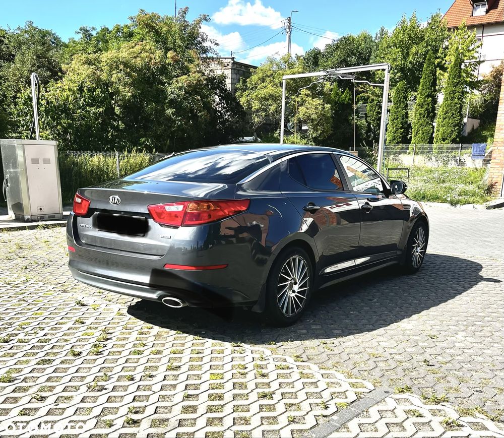 Kia Optima - 2