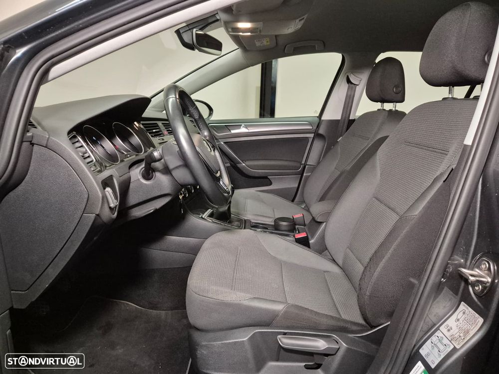 VW Golf Variant 1.6 TDi Confortline - 15