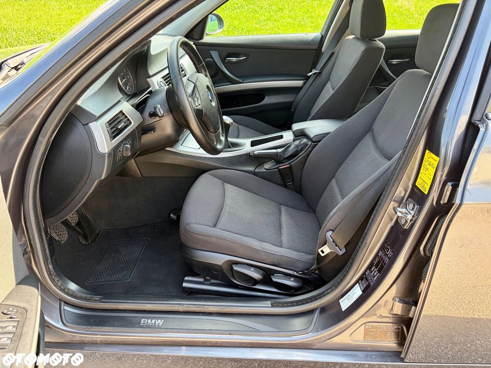 BMW Seria 3 - 17