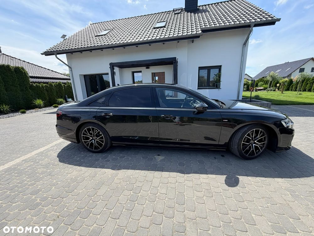 Audi A8 - 9