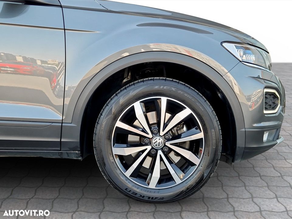 Volkswagen T-Roc 1.5 TSI Design - 12