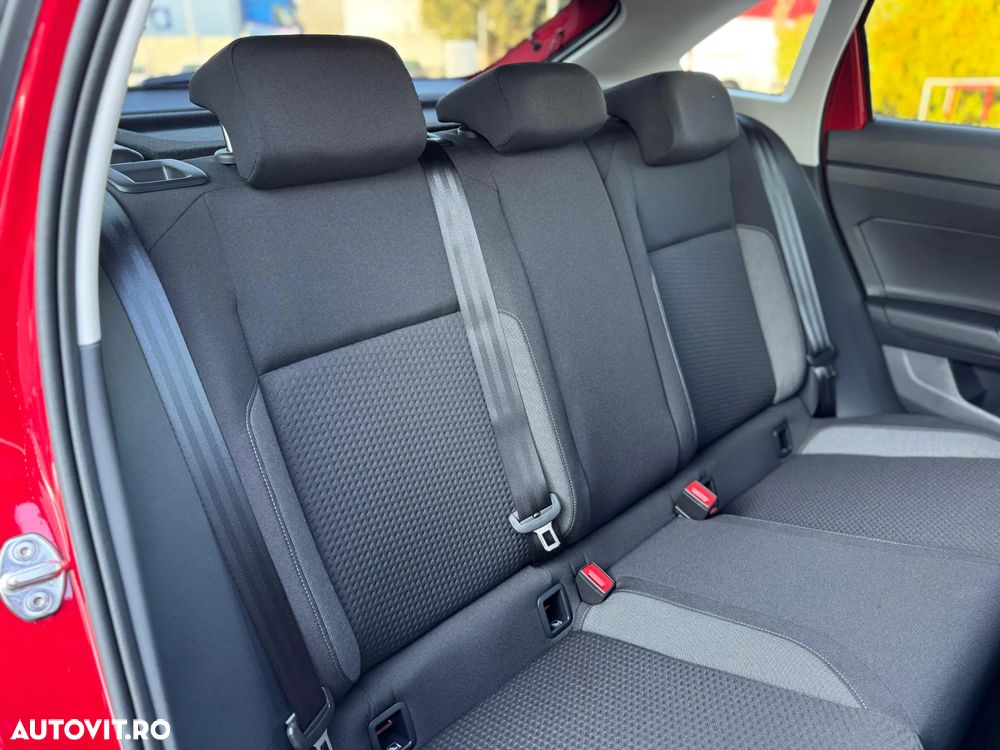 Volkswagen Taigo 1.0 TSI DSG Life - 10