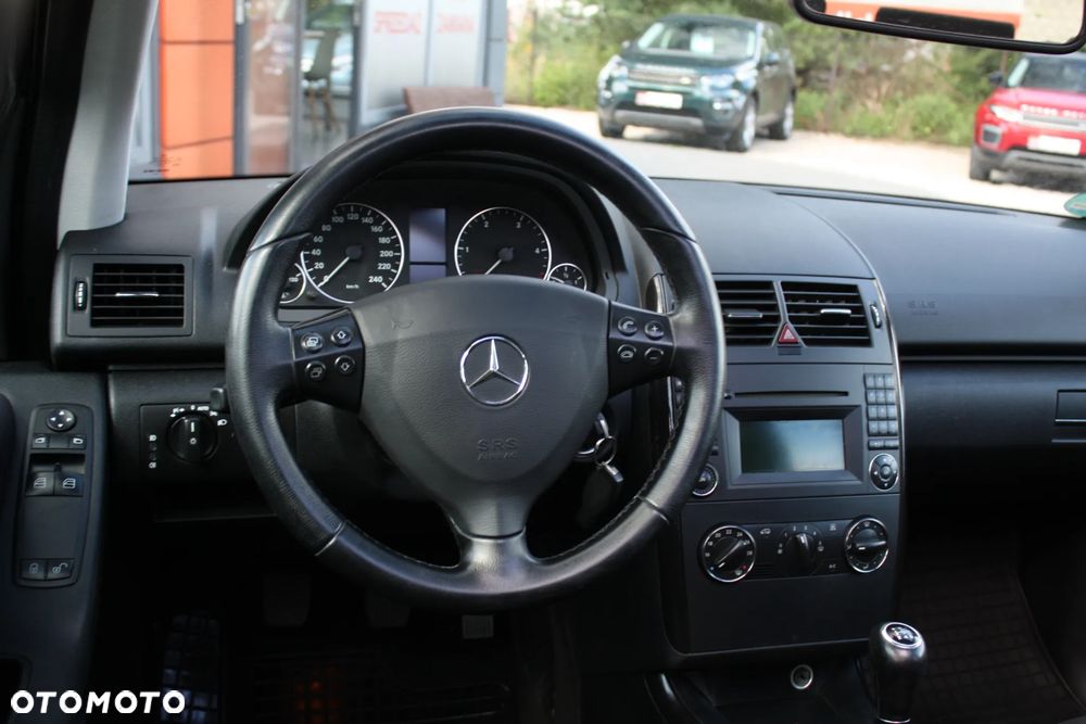 Mercedes-Benz Klasa A 160 CDI DPF BlueEFFICIENCY Special Edition - 20