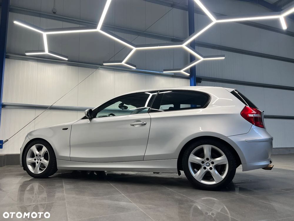 BMW Seria 1 118d DPF - 15