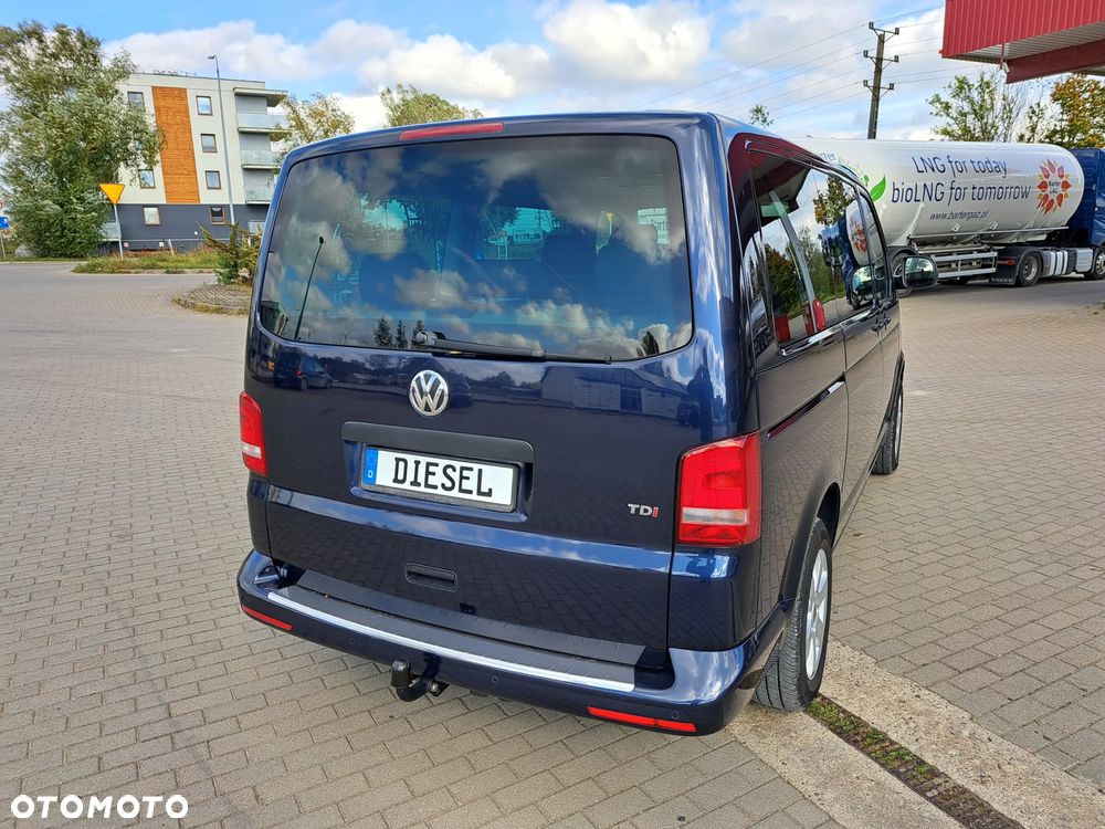 Volkswagen Multivan - 9