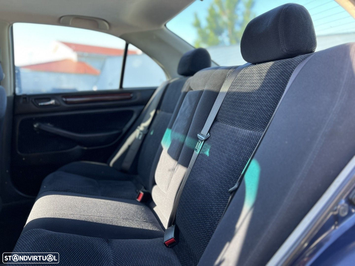 Honda Accord 1.8 LS - 16