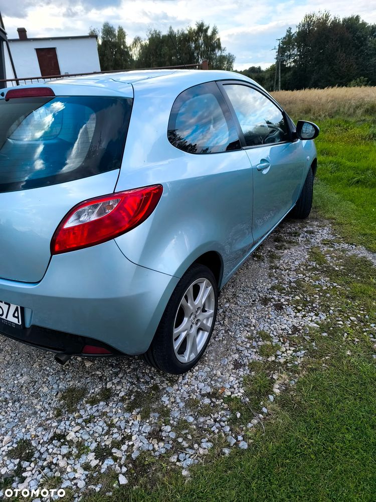 Mazda 2 2008 photo 4