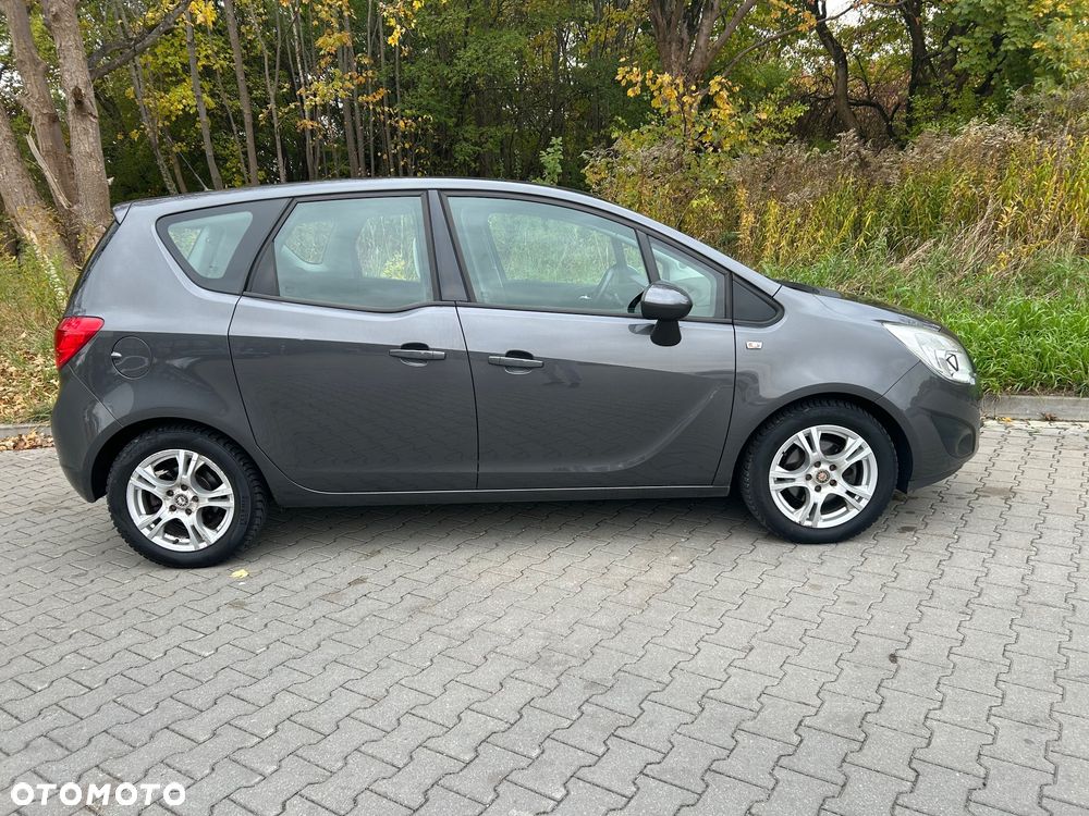 Opel Meriva 2010 photo 2