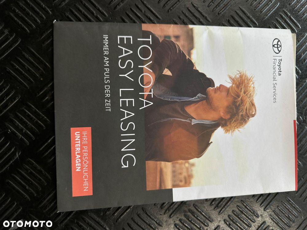 Toyota C-HR 2.0 Hybrid Business-Edition - 34