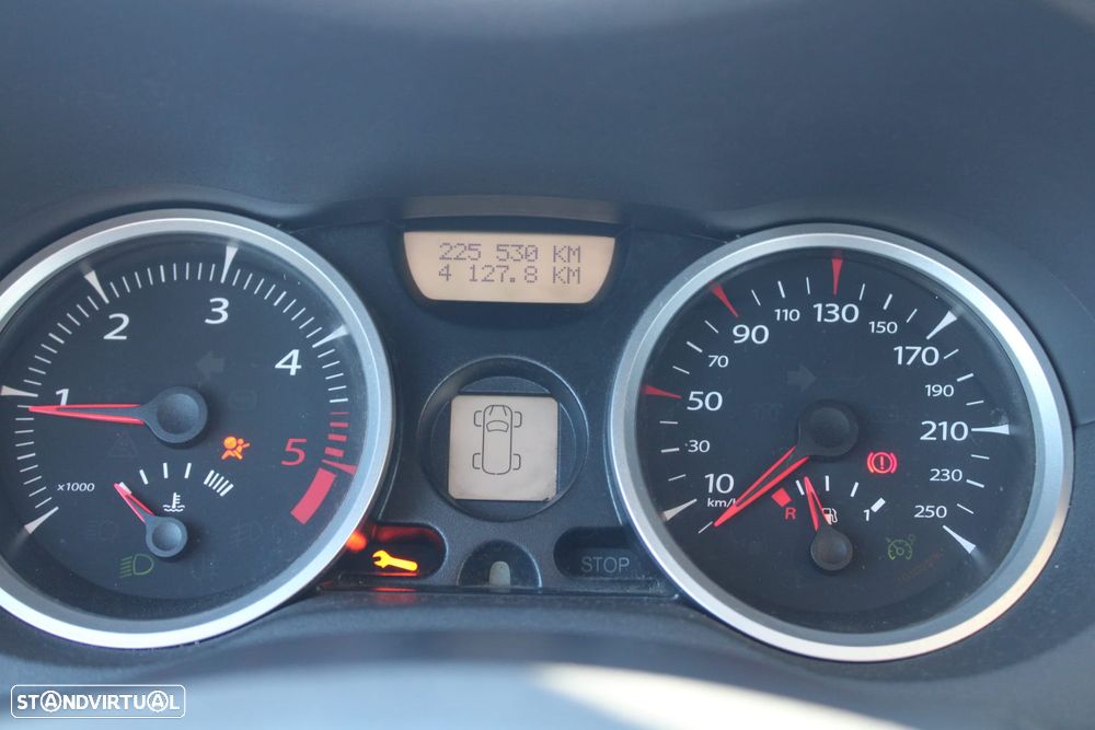 Renault Mégane 1.5 dCi Confort - 8