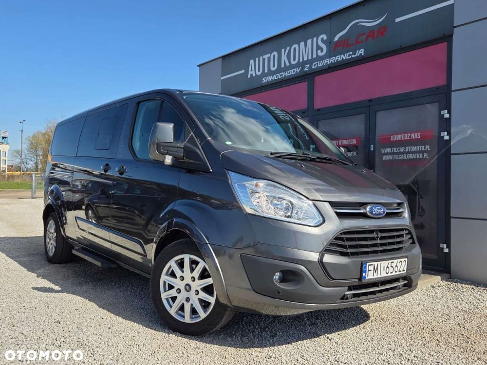 Ford Tourneo Custom - 1