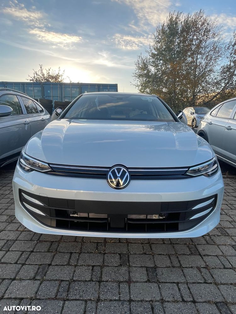 Volkswagen Golf 1.5 eTSI DSG MHEV Life - 1