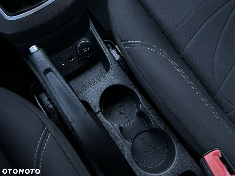 Ford Fiesta - 24