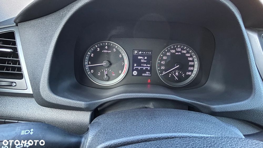 Hyundai Tucson - 16