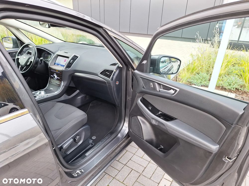 Ford S-Max 2.0 EcoBlue Titanium - 27