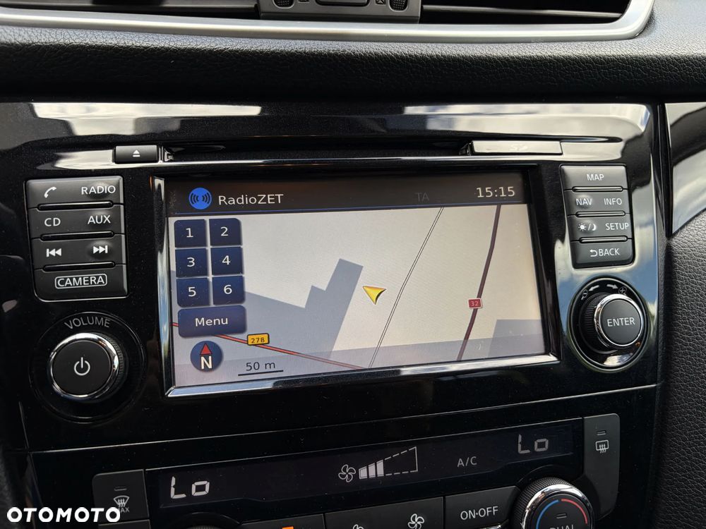 Nissan Qashqai 1.6 DIG-T N-Connecta - 28