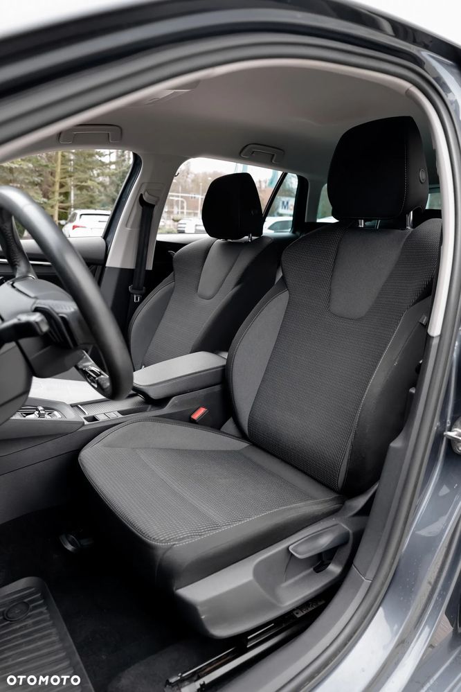 Skoda Octavia 2.0 TDI SCR Ambition DSG - 10