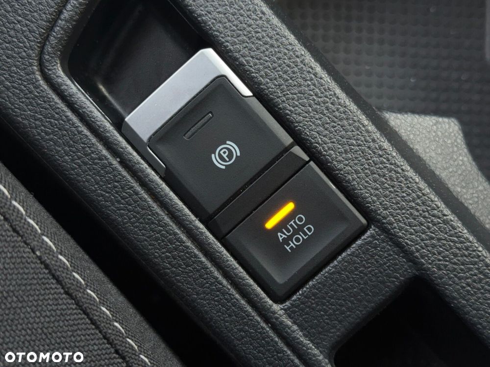 Volkswagen T-Roc - 33