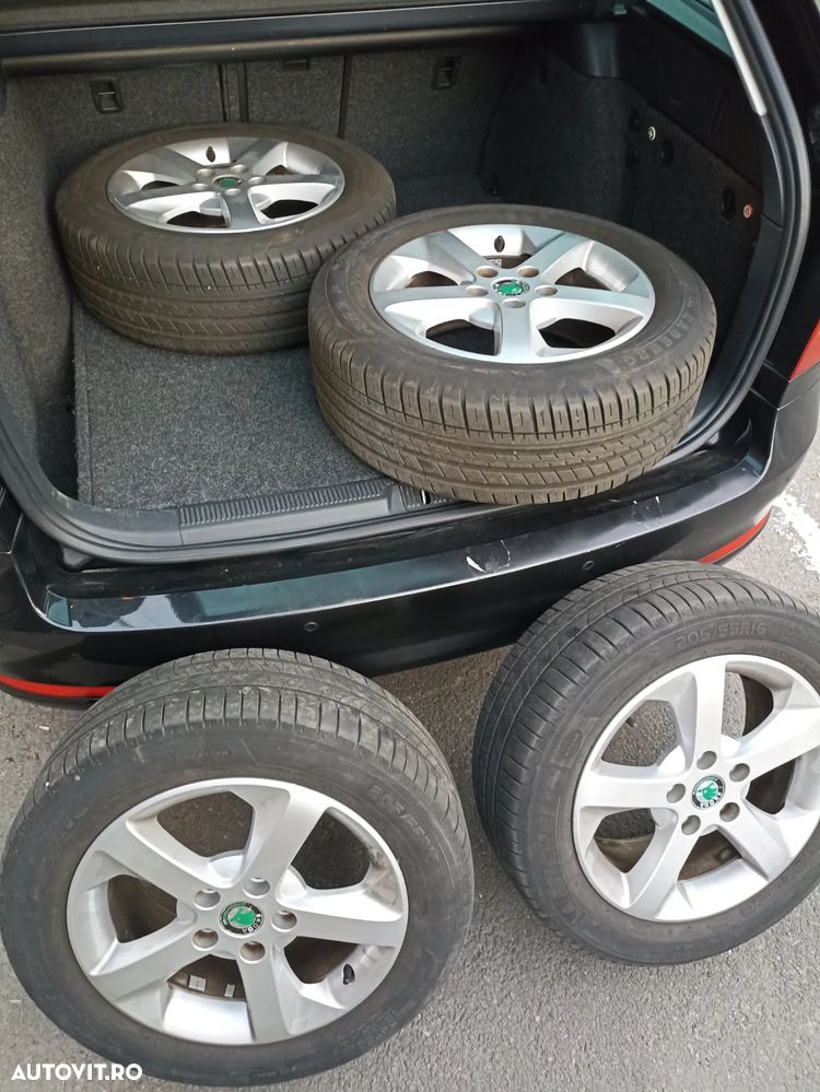 Skoda Octavia 2.0 TDI DPF DSG FAMILY - 1