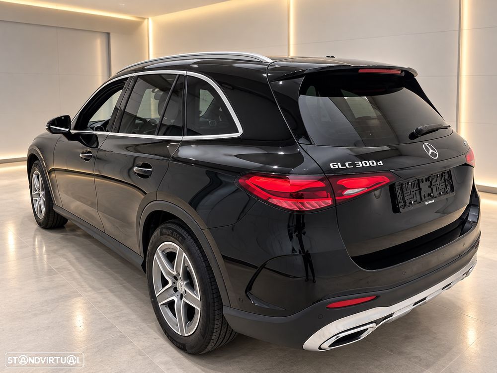 Mercedes-Benz GLC 300 d Coupe 4Matic 9G-TRONIC AMG Line Advanced - 3