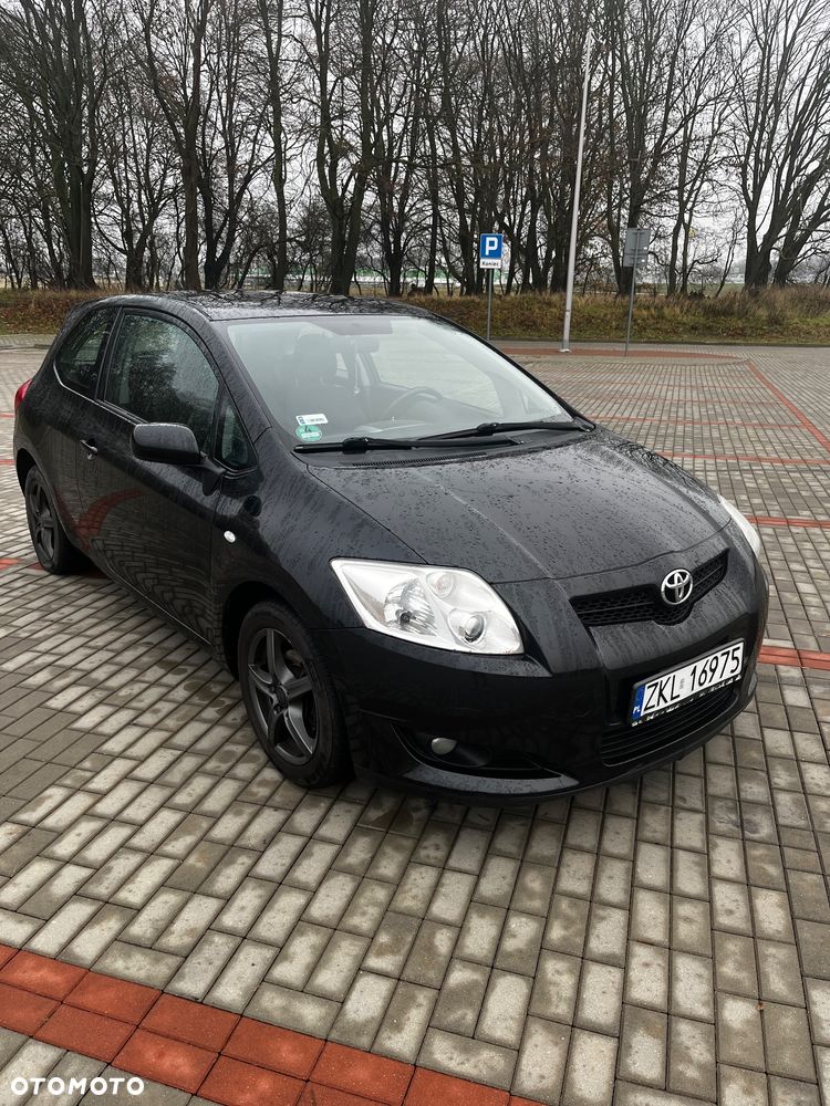Toyota Auris - 2