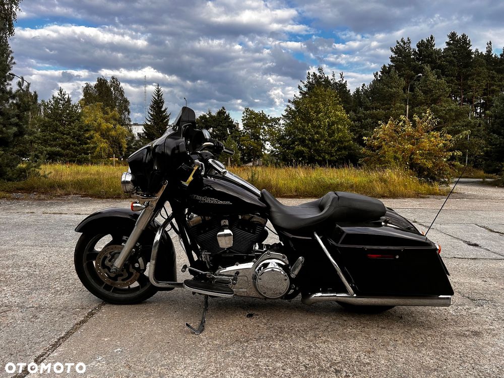 Harley-Davidson Touring Street Glide - 10