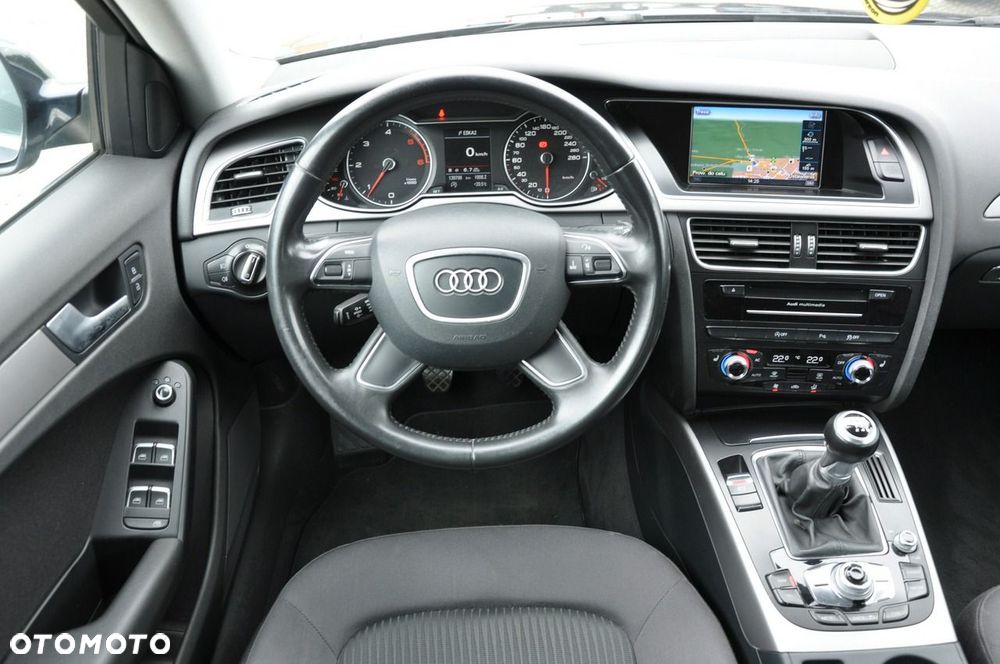 Audi A4 Avant 2.0 TDI - 23