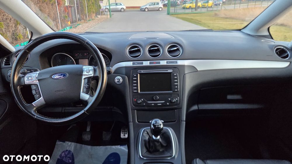 Ford S-Max 2.0 TDCi DPF Titanium X - 24