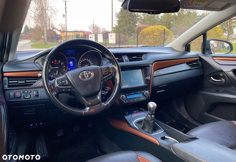 Toyota Avensis 1.8 Prestige - 9