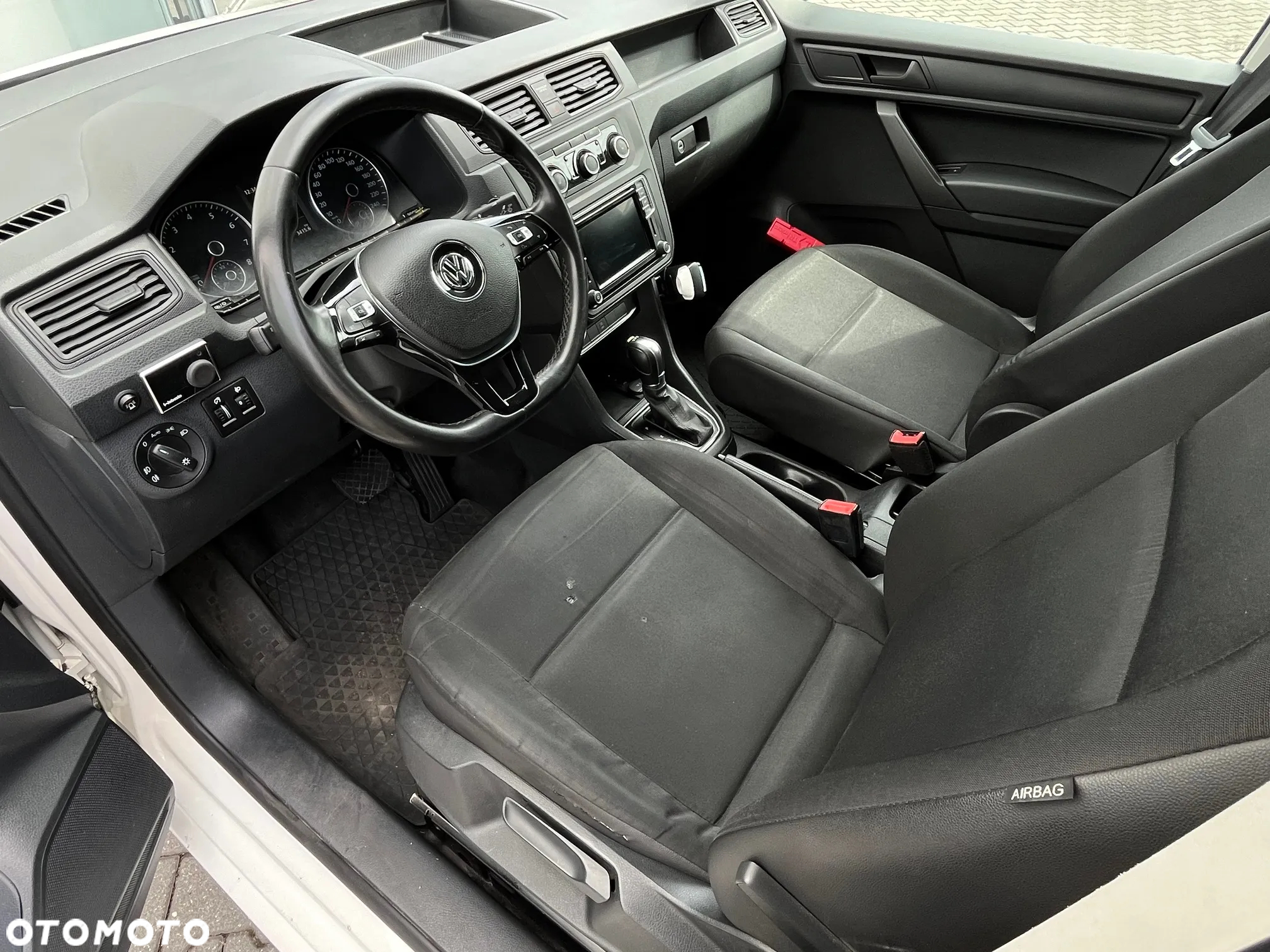 Volkswagen Caddy Maxi - 17