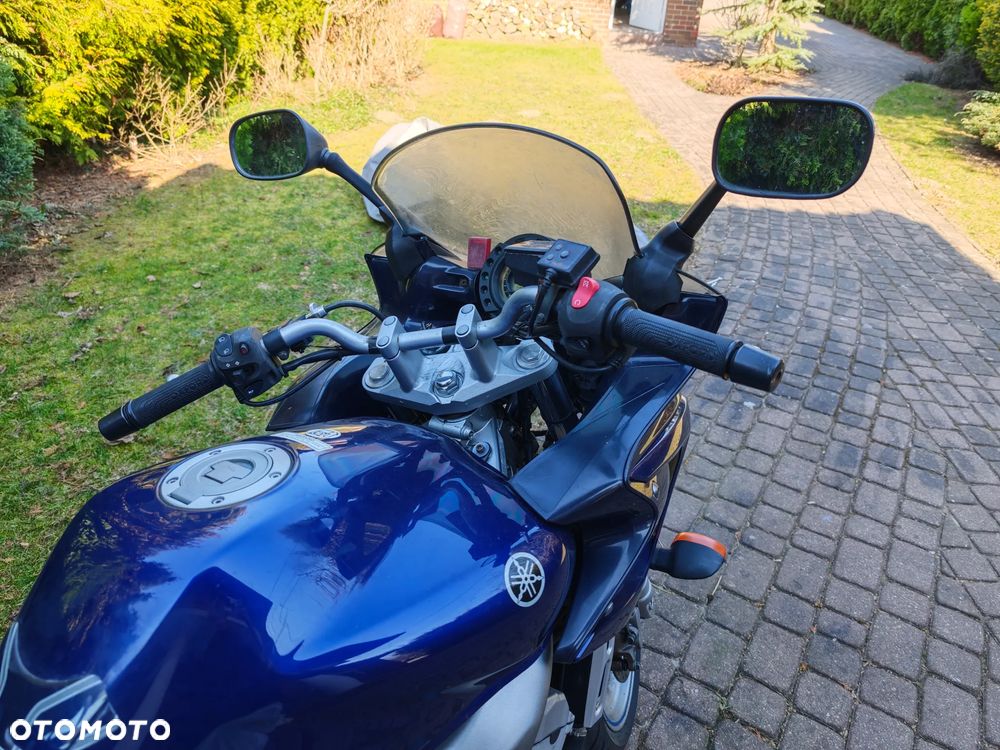 Yamaha FZ6 - 18