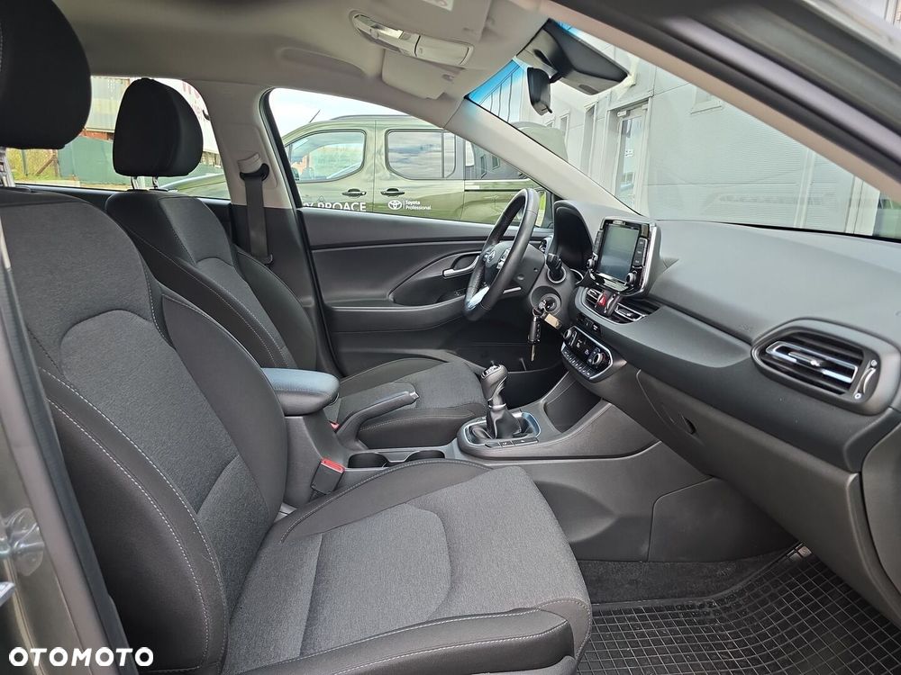 Hyundai i30 1.5 T-GDI 48V Smart - 17