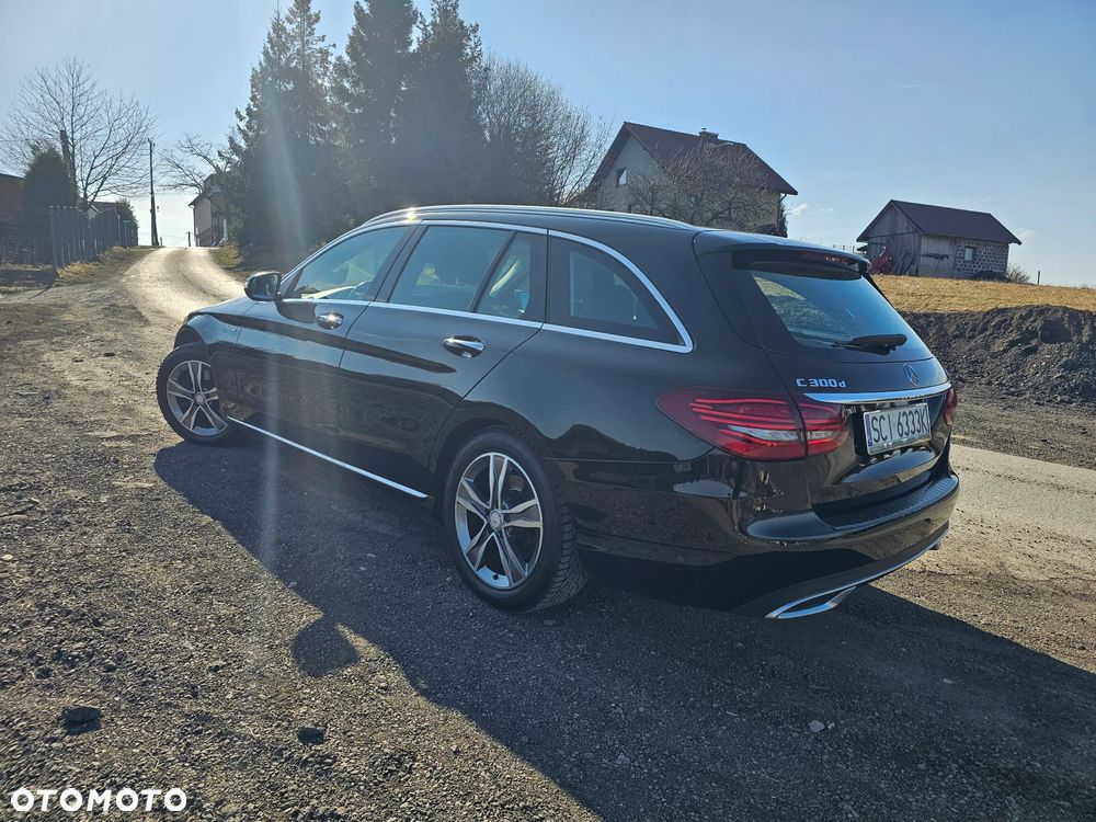 Mercedes-Benz Klasa C 300 d 4MATIC 9G-TRONIC - 30