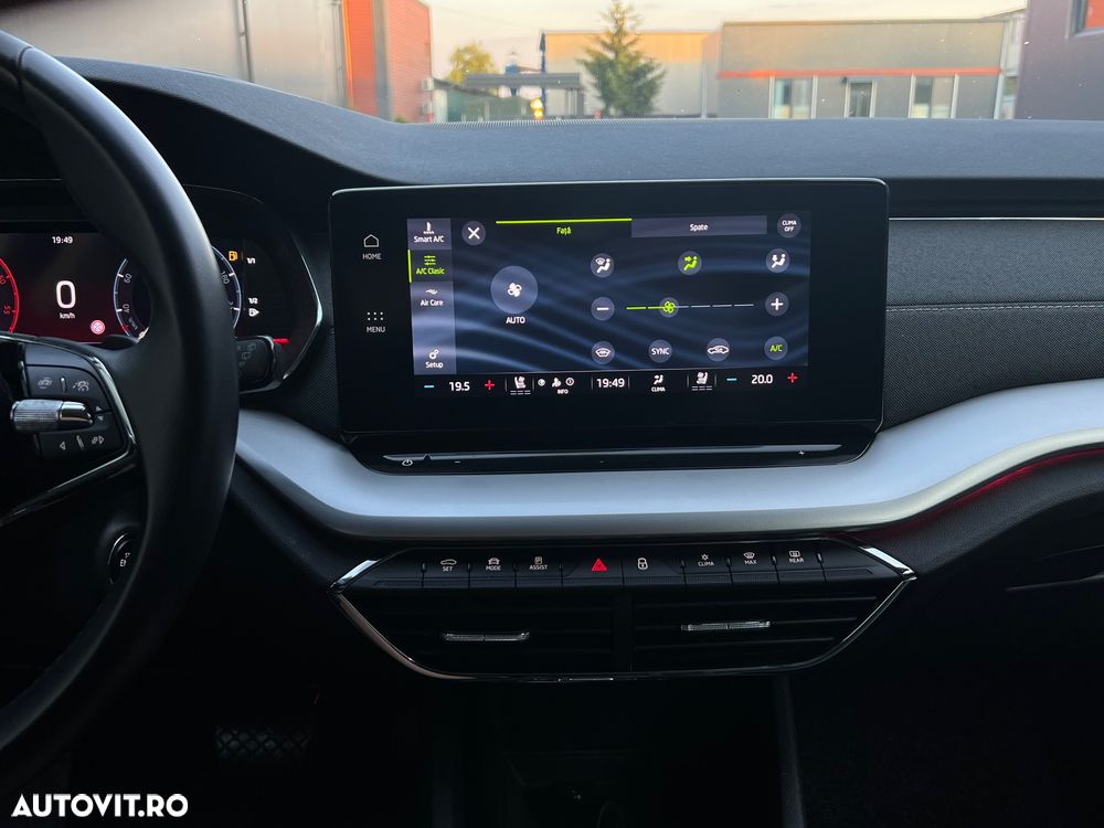 SKODA Octavia 2023 — imagine 14