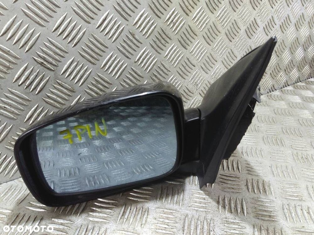 LUSTERKO LEWE KIA SORENTO - 1