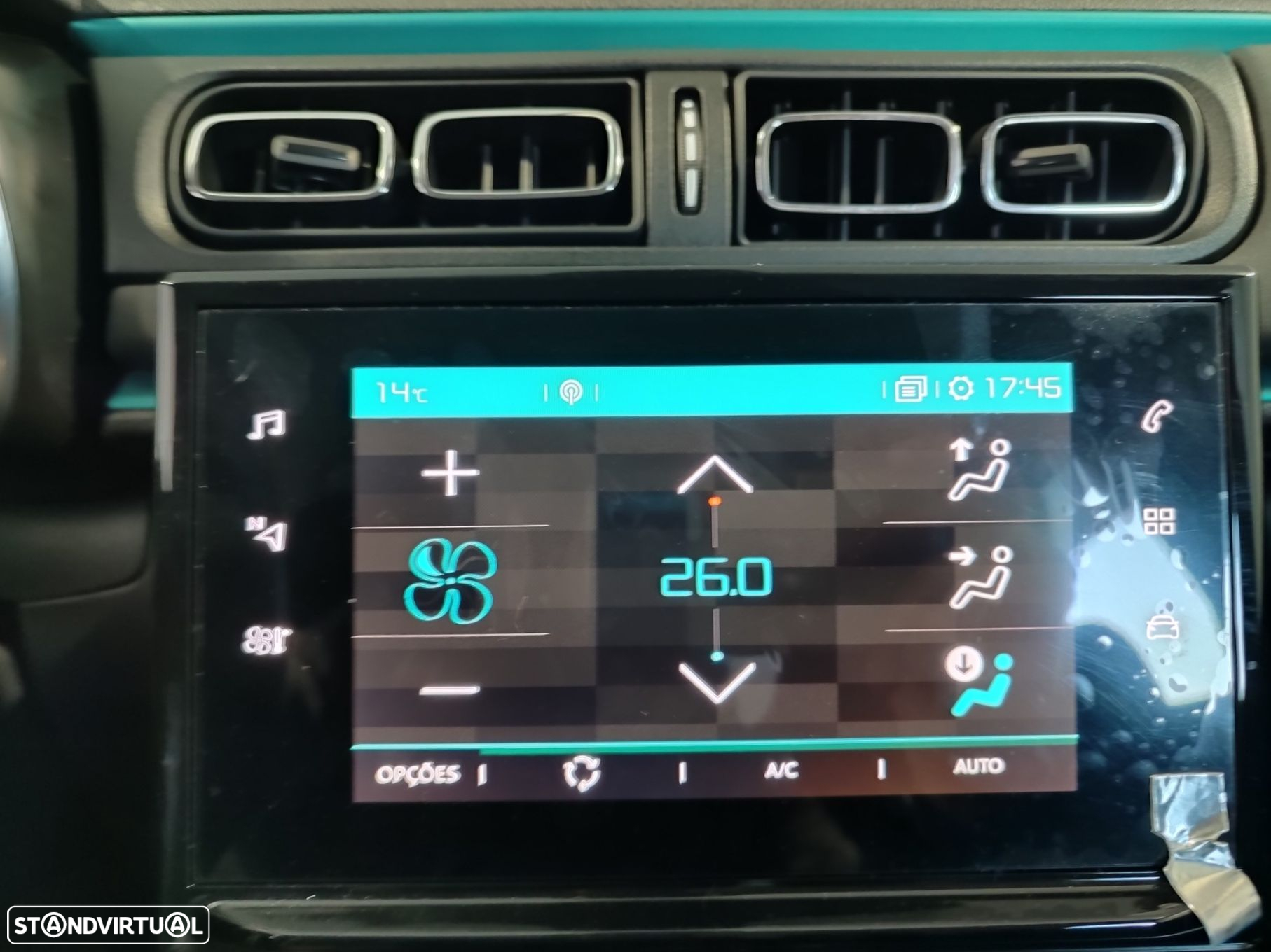 Citroën C3 1.2 PureTech Shine - 22