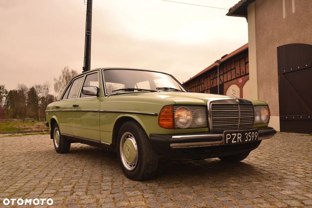 Mercedes-Benz W123 - 7