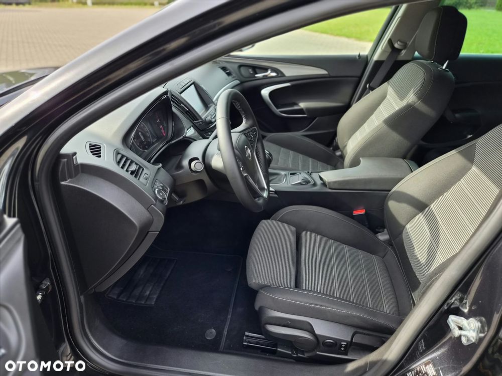 Opel Insignia - 11