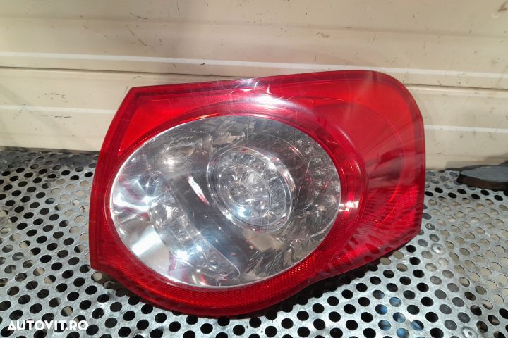 Lampa / Tripla stop dreapta pe aripa COMBI 3C9945096N Volkswagen VW P - 1