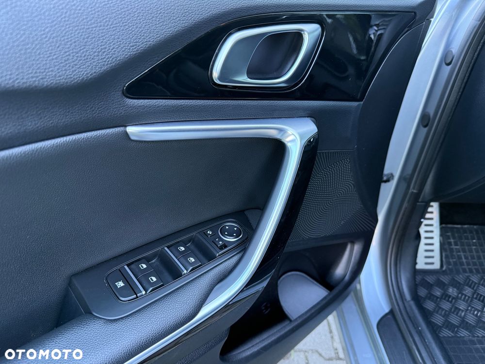 Kia Ceed 1.4 T-GDI L Business Line DCT - 18