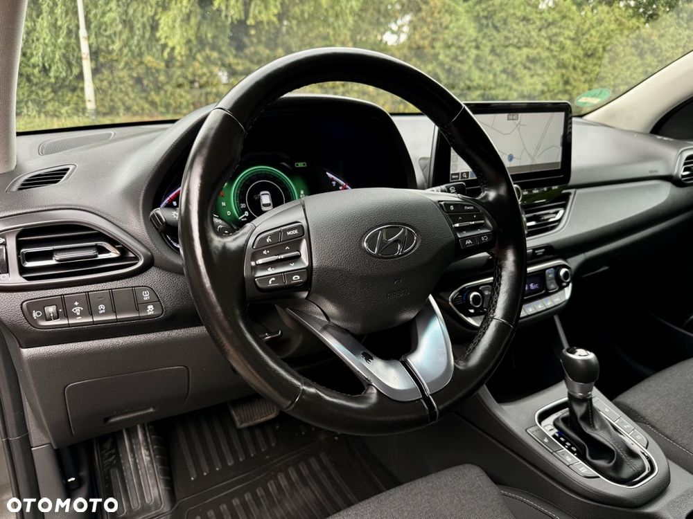 Hyundai i30 1.6 CRDI 48V-Hybrid DCT EDITION 30+ - 6