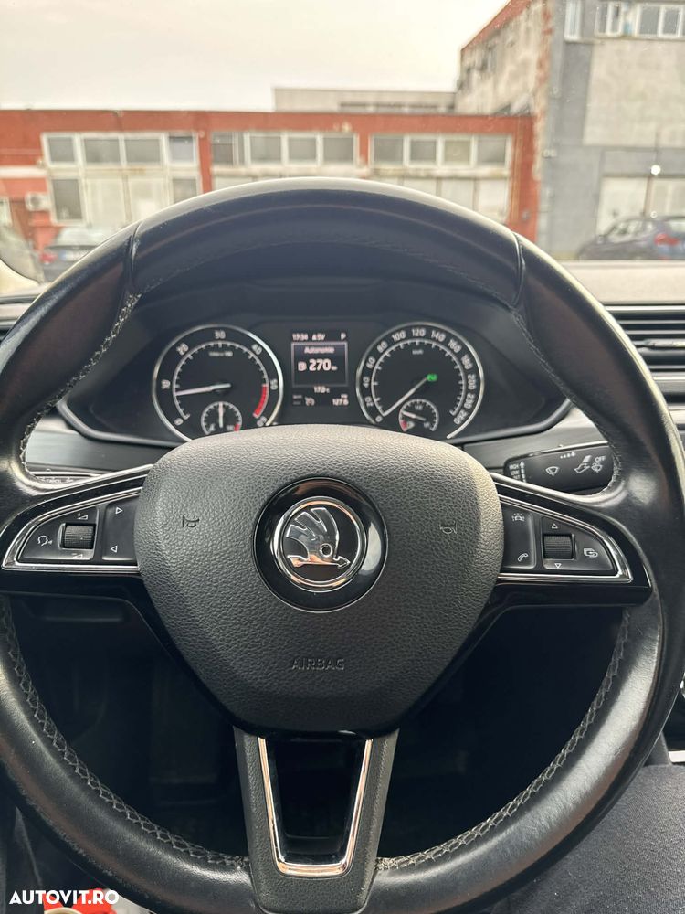 Skoda Superb 1.6 TDI DSG Style - 9