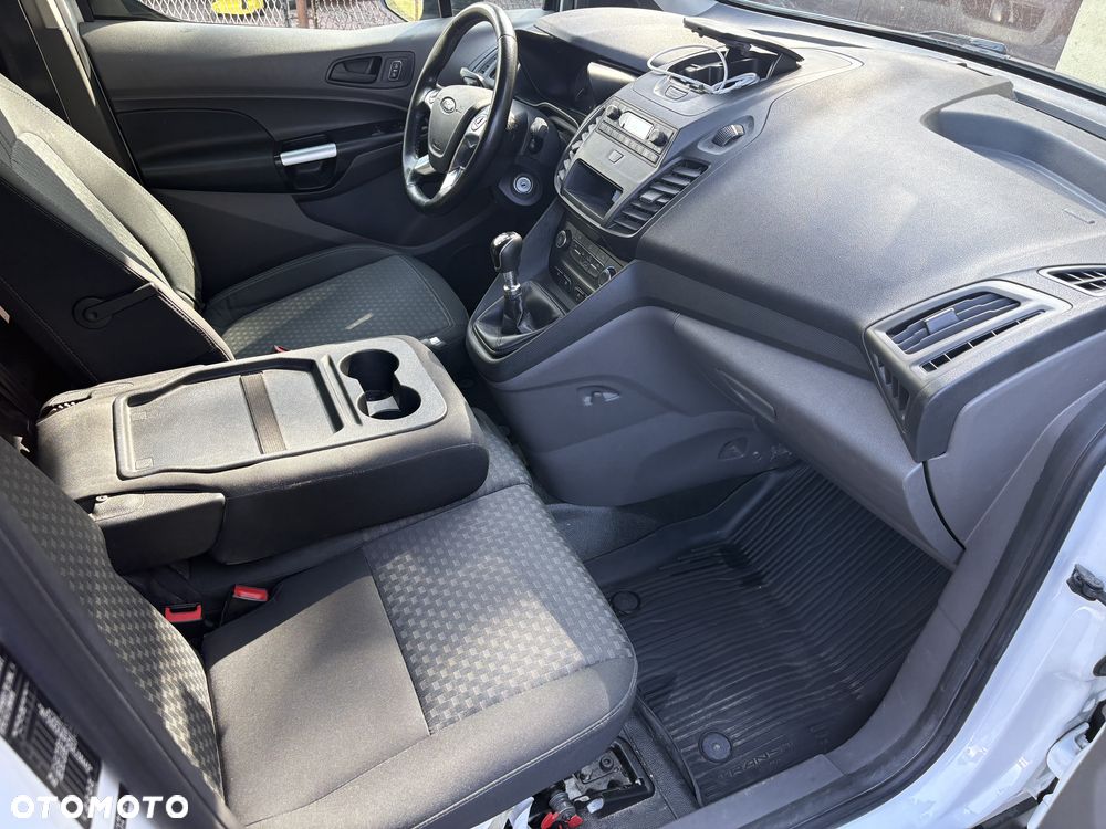 Ford Transit Connect - 24