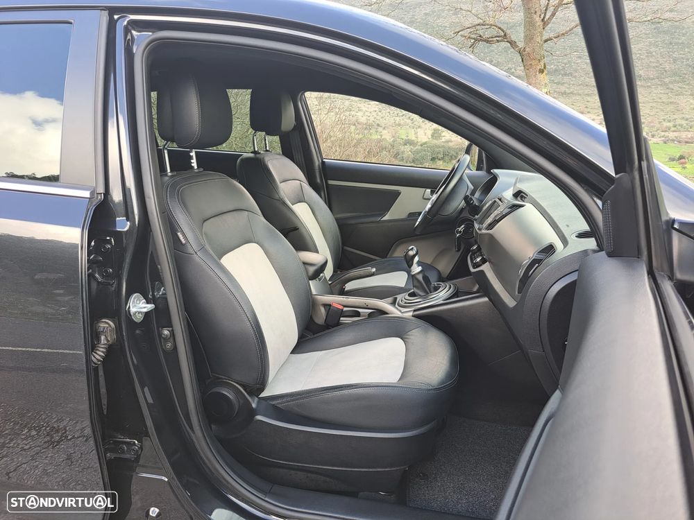 Kia Sportage 1.7 CRDI ISG TX Navi - 16