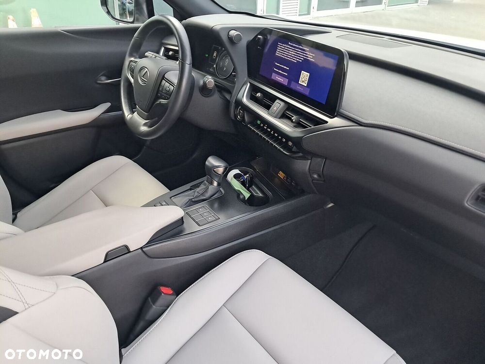 Lexus UX 250h GPF F Sport Design 2WD - 9