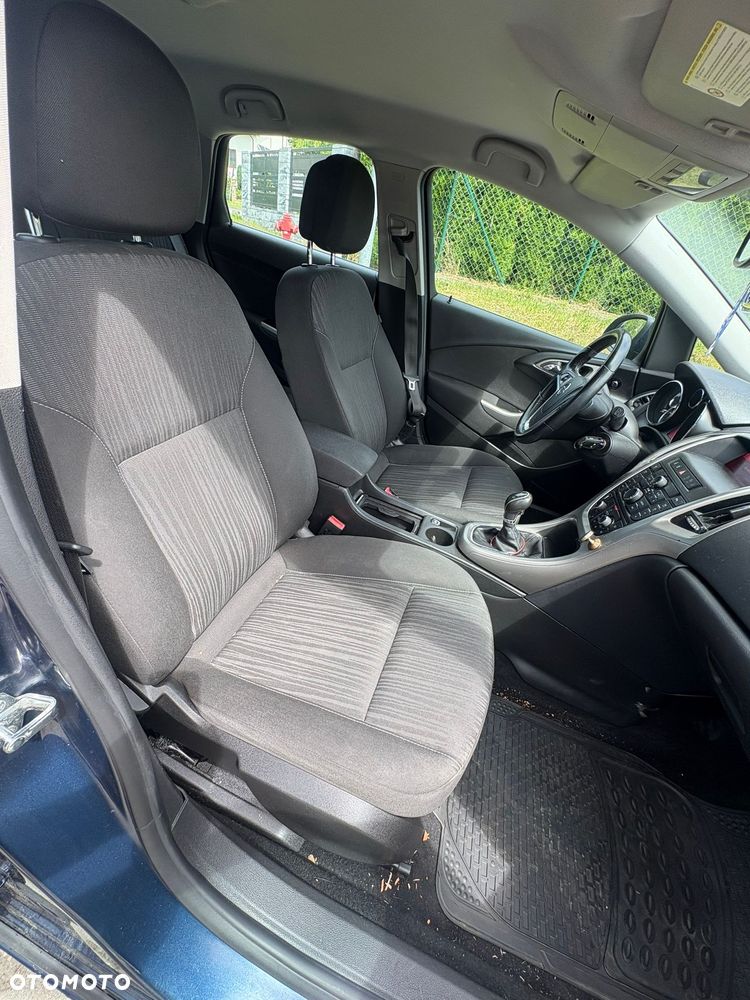 Opel Astra 1.4 T Enjoy - 17