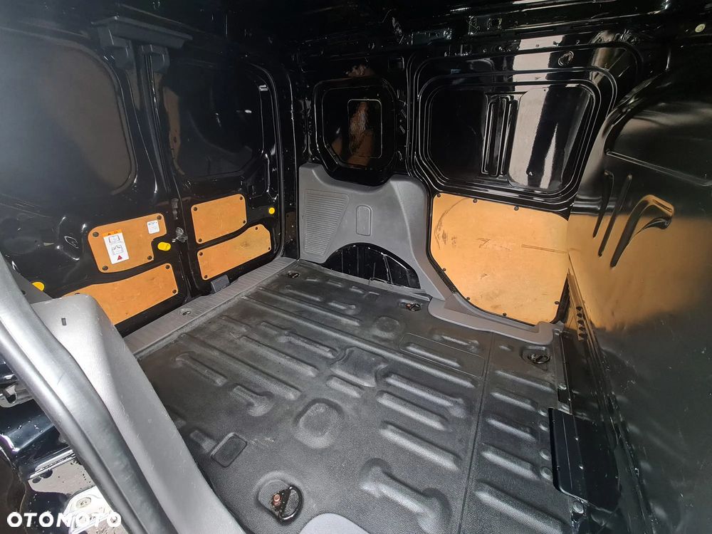 Ford Transit Connect - 15