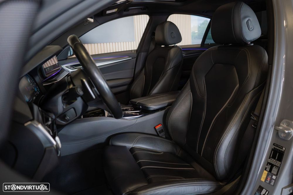 BMW 520 e Pack M - 25